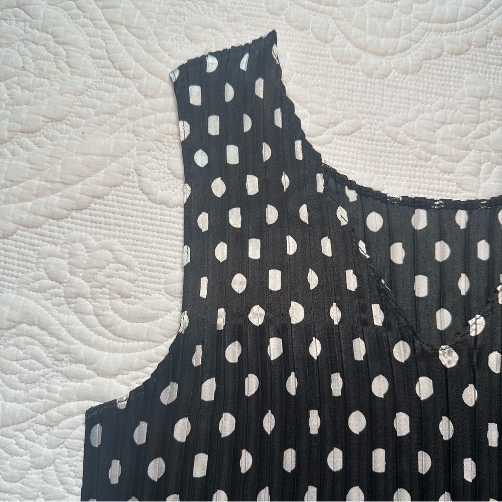 Jaipur Y2K Polka Dot Tank Top. Medium. Black and White. - Picture 3 of 5